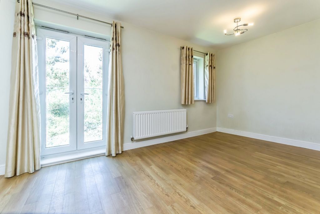 Property photo 2 of 12 Pbox-Img.Jpg