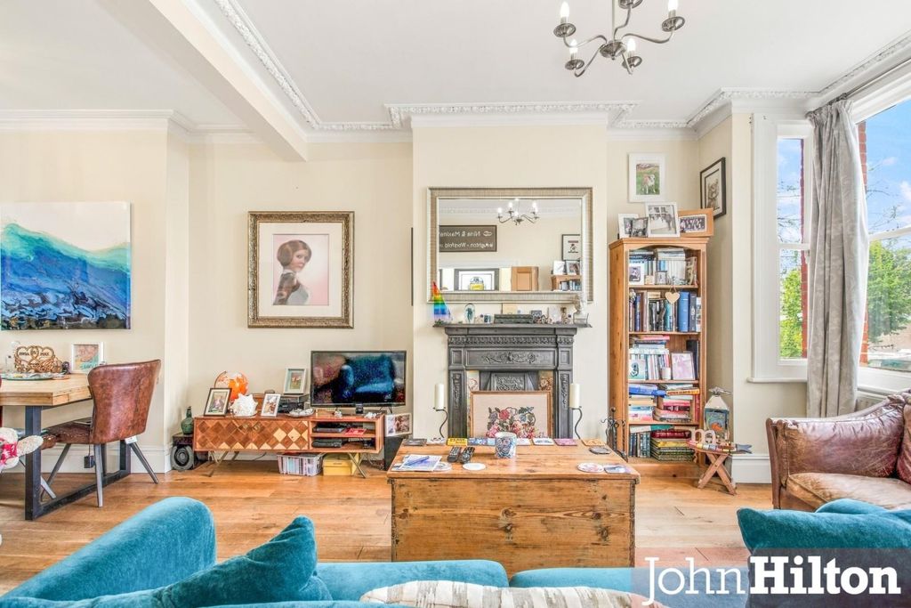 Property photo 3 of 25 Queens Park Rise21.Jpg