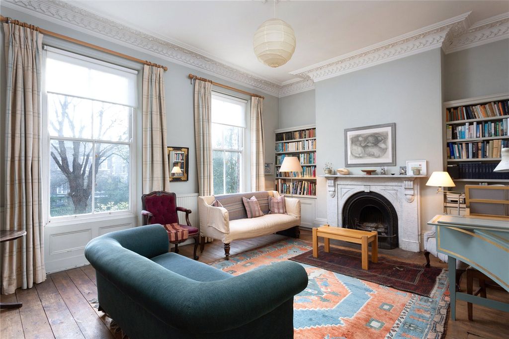 Property photo 3 of 24 Drawing Room