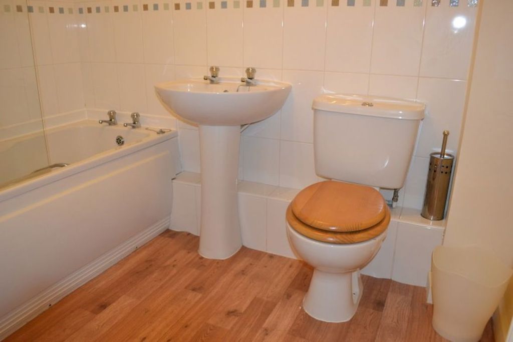 Property photo 2 of 2