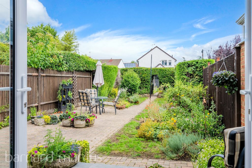 Property photo 1 of 16
