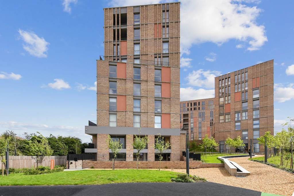 Property photo 1 of 21