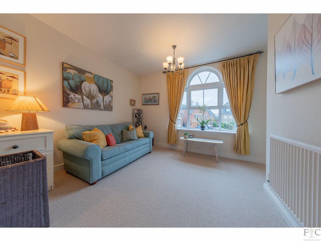 Property photo 3 of 28