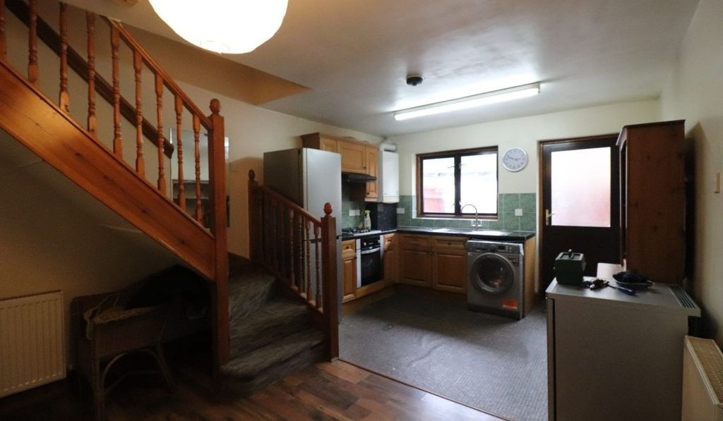 Property photo 3 of 16