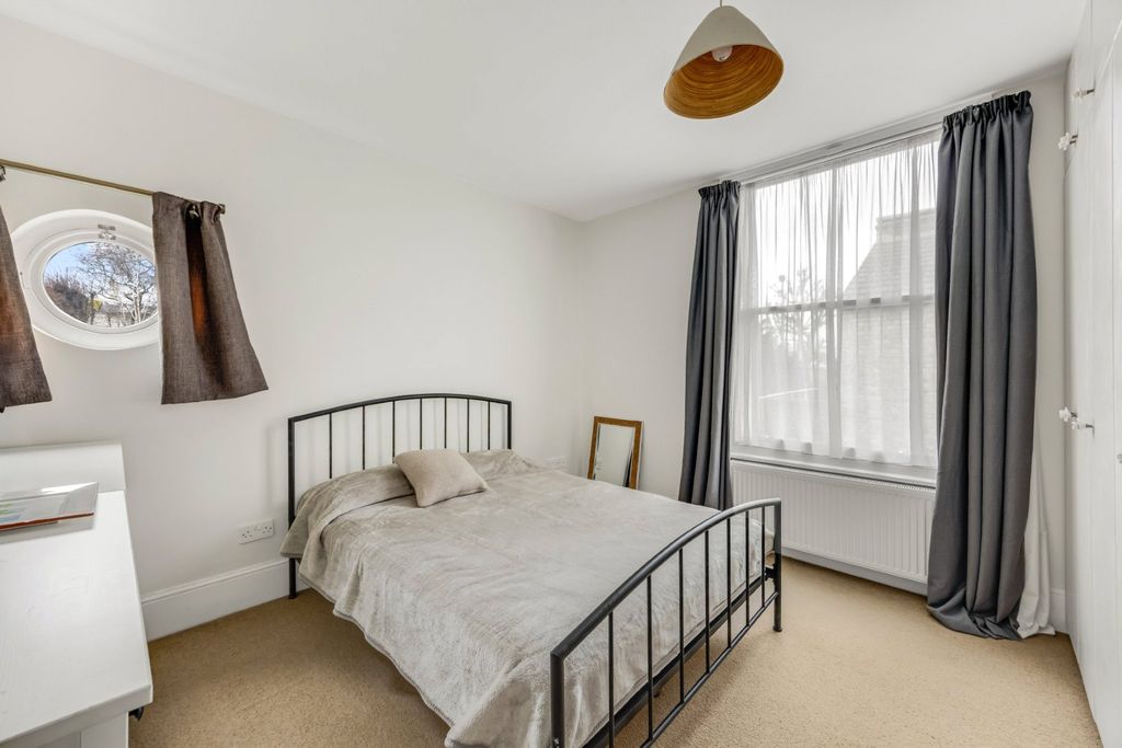 Property photo 2 of 8 Picture No. 05