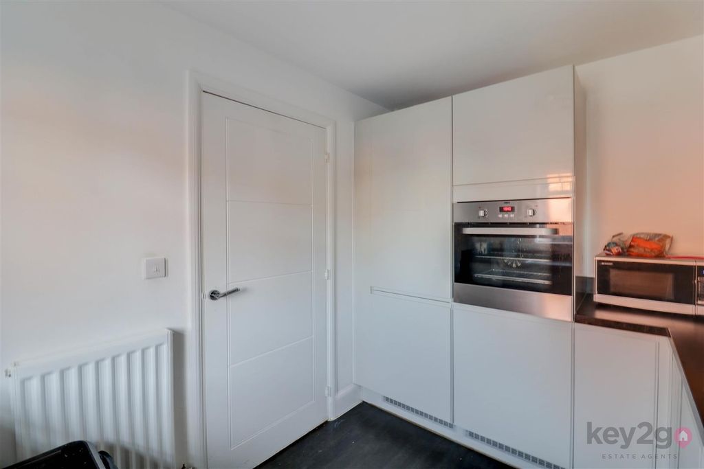 Property photo 3 of 21 Img_1858-Img_1860.Jpg