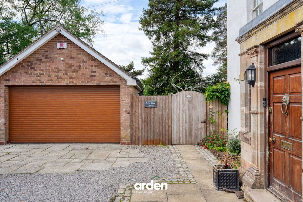 Property photo 3 of 24