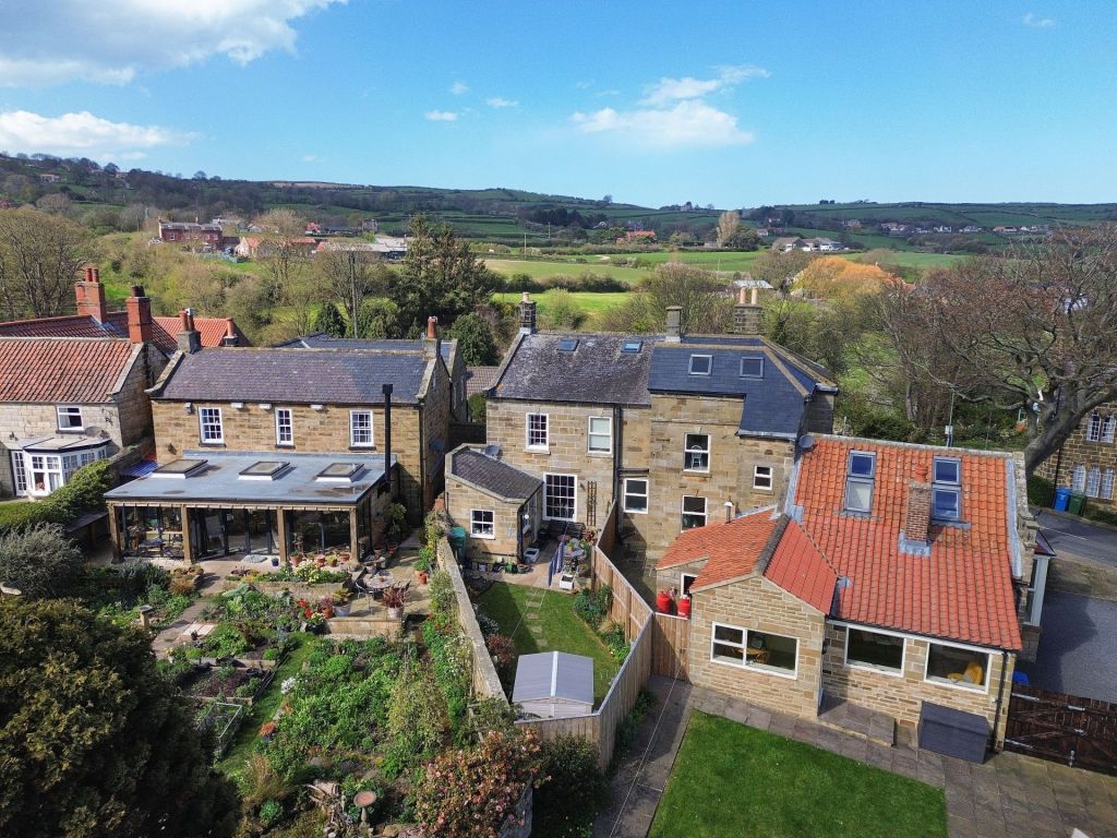 Property photo 1 of 30