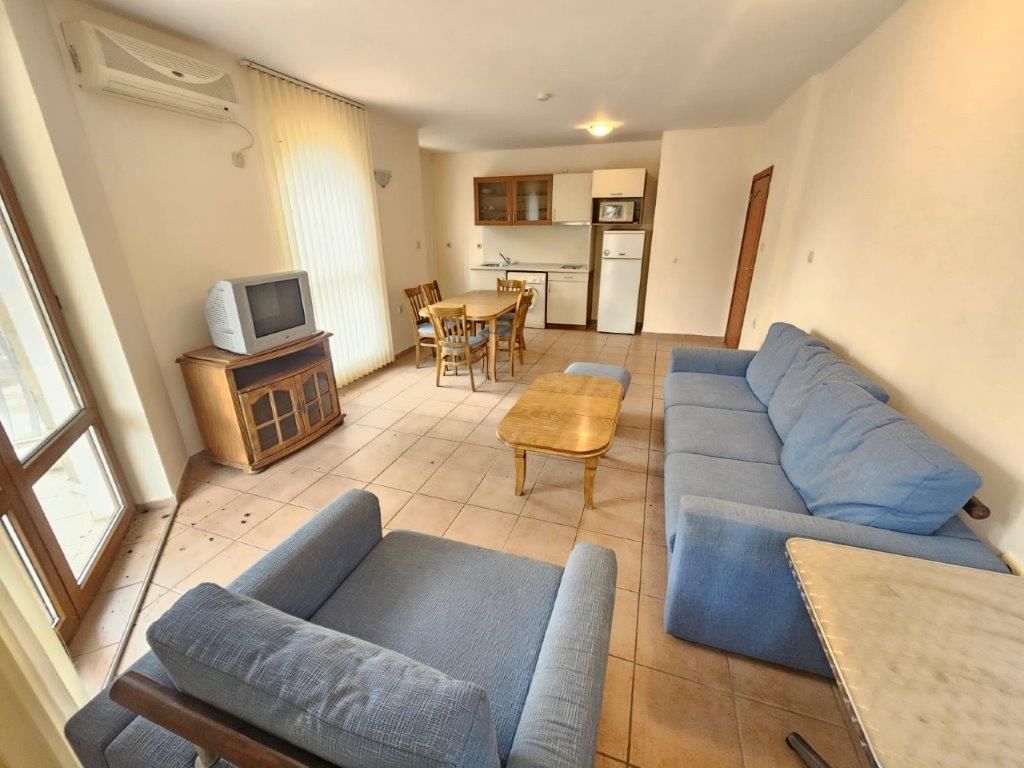 Property photo 3 of 21