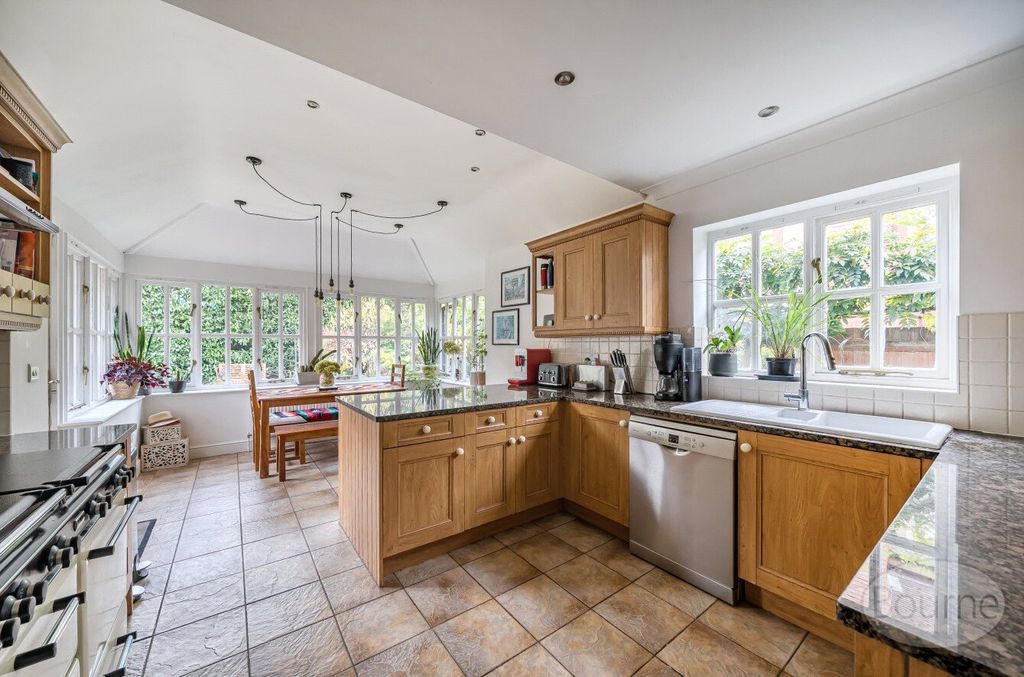 Property photo 2 of 25 Picture 2