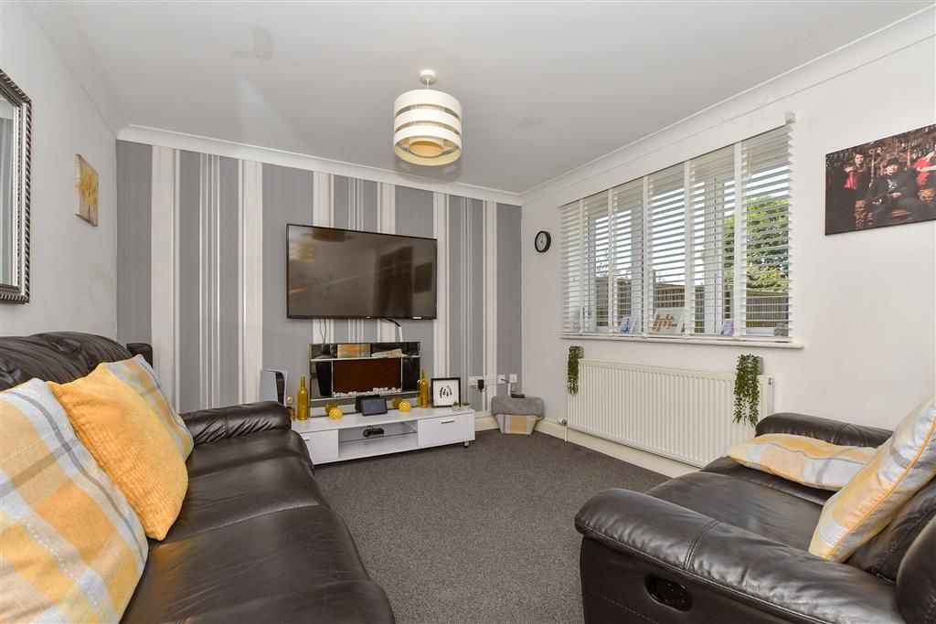 Property photo 1 of 12 Lounge/Diner