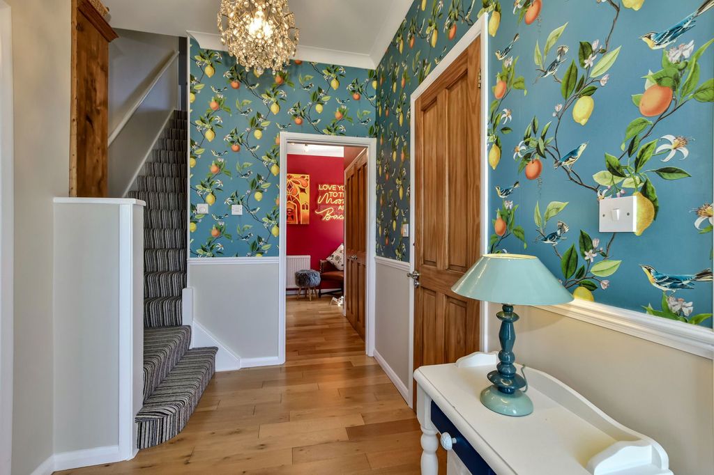 Property photo 2 of 42
