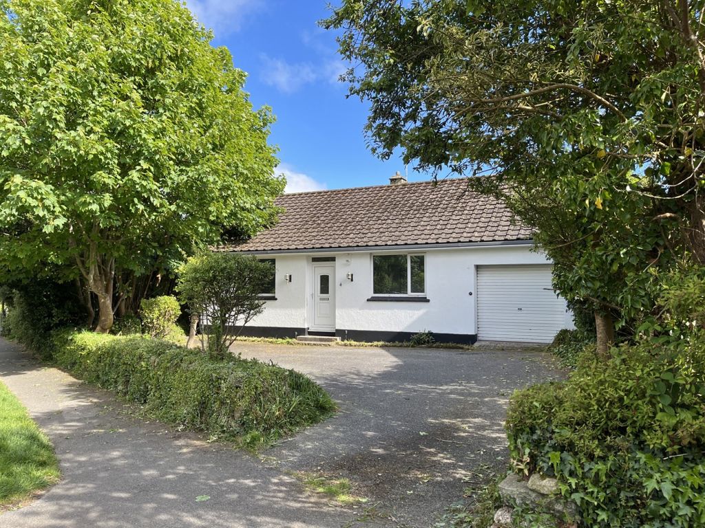 Property photo 1 of 8 2Â Bedroom Bungalow For Sale