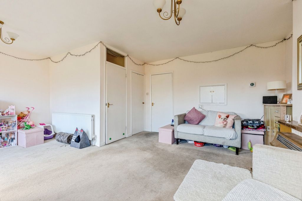 Property photo 3 of 12 Pbox-Img.Jpg