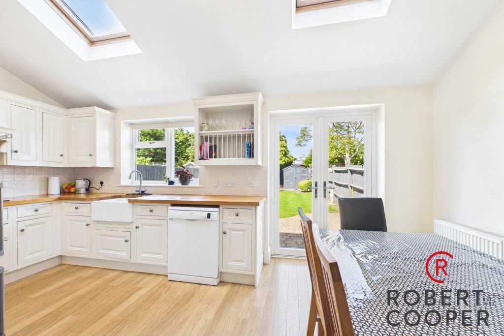 Property photo 2 of 12 Picture No. 11