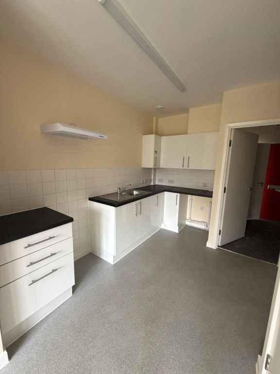 Property photo 2 of 10 Picture No. 03