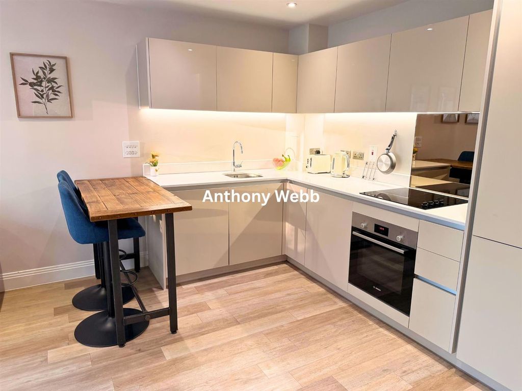 Property photo 2 of 15 Kitchen