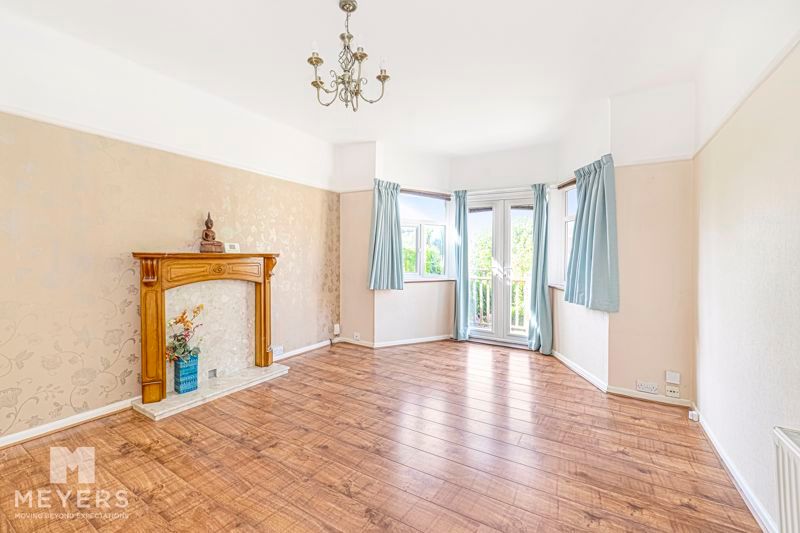 Property photo 2 of 11 Photo 11