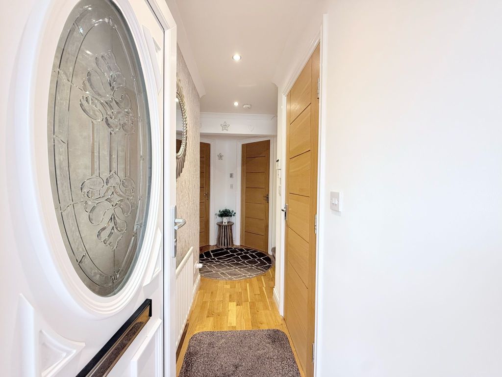 Property photo 2 of 33