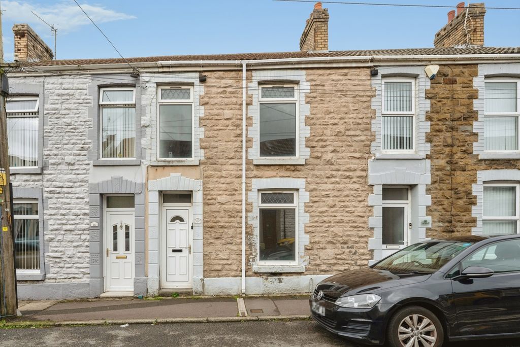 Property photo 1 of 17 Pbox-Img.Jpg