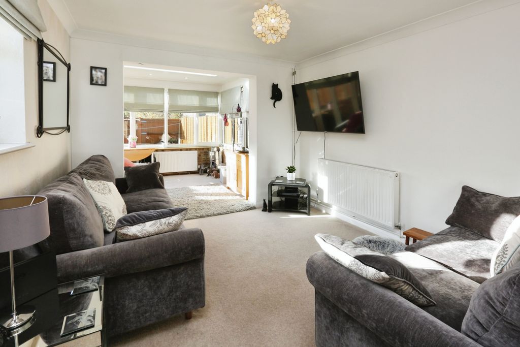 Property photo 3 of 17 Photography