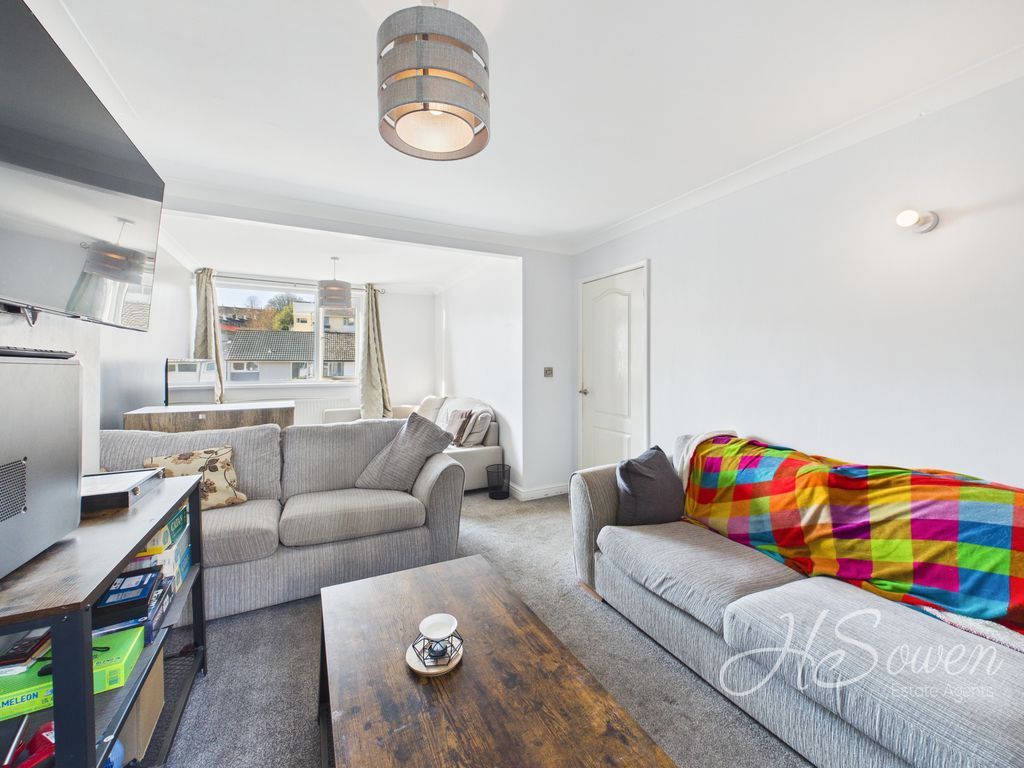 Property photo 2 of 25 Photo 12