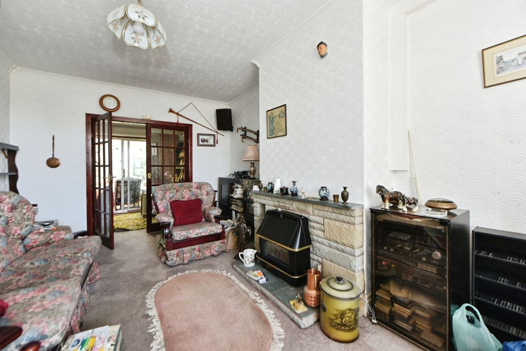 Property photo 3 of 14 Image 3