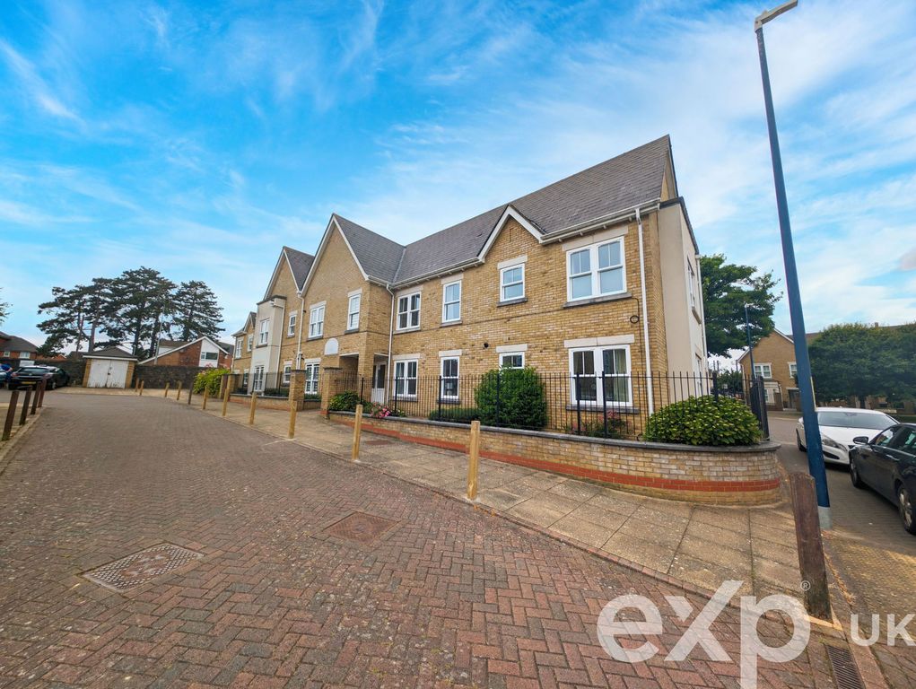 Property photo 1 of 18