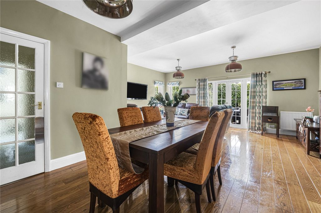 Property photo 2 of 23 Dining/Sitting Room