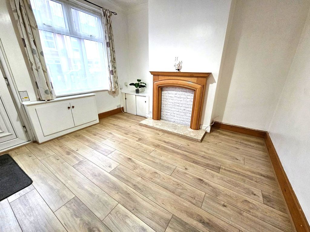 Property photo 3 of 12 Picture No. 04