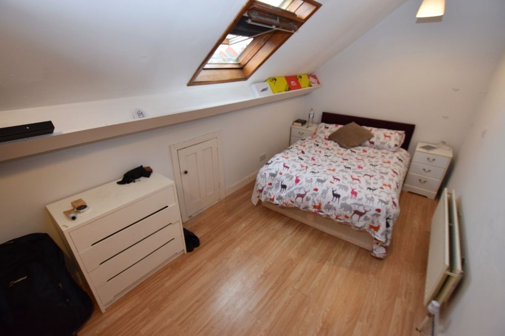 Property photo 1 of 4