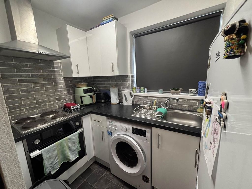 Property photo 2 of 6 Img_4741