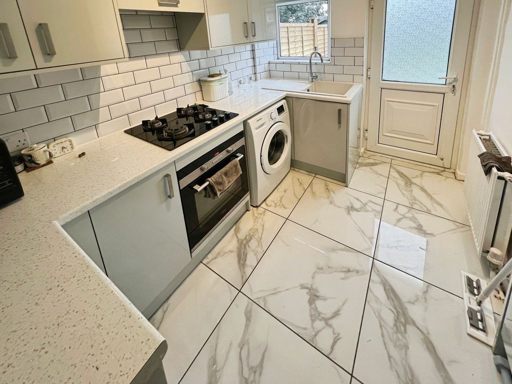 Property photo 2 of 22 Kitchen