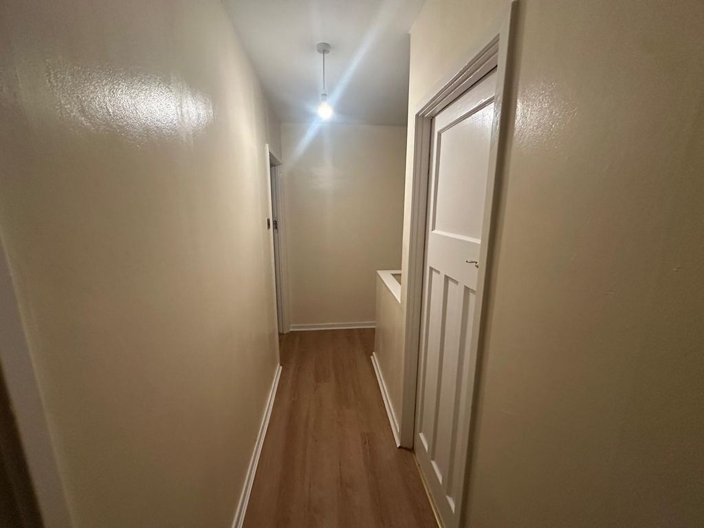 Property photo 3 of 17 Photo 1