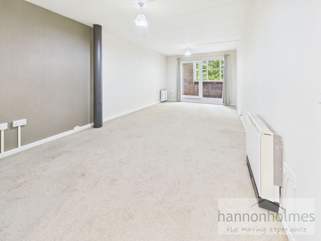 Property photo 3 of 30 Cam05283G0-Pr0115-Still001