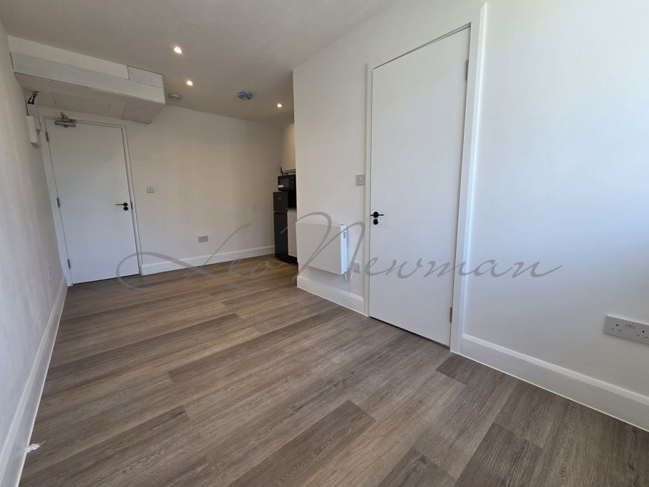Property photo 2 of 7 Jpg