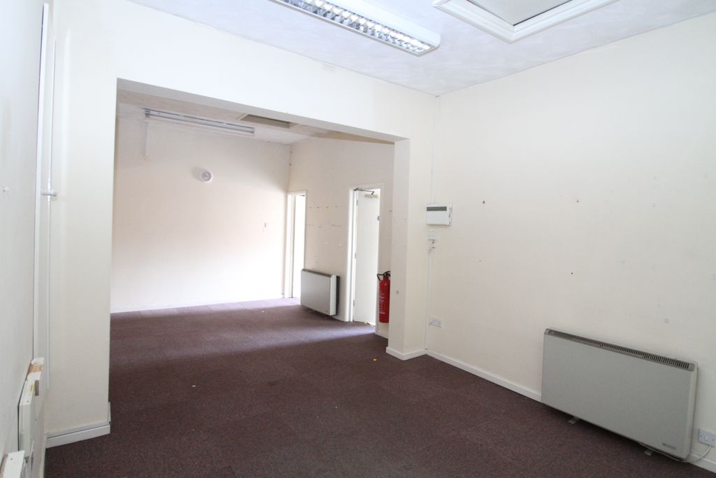 Property photo 2 of 7 Reception Area