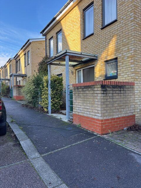 Property photo 1 of 11