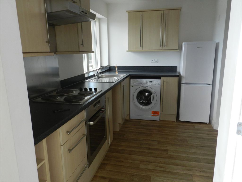 Property photo 3 of 11 Picture No. 18