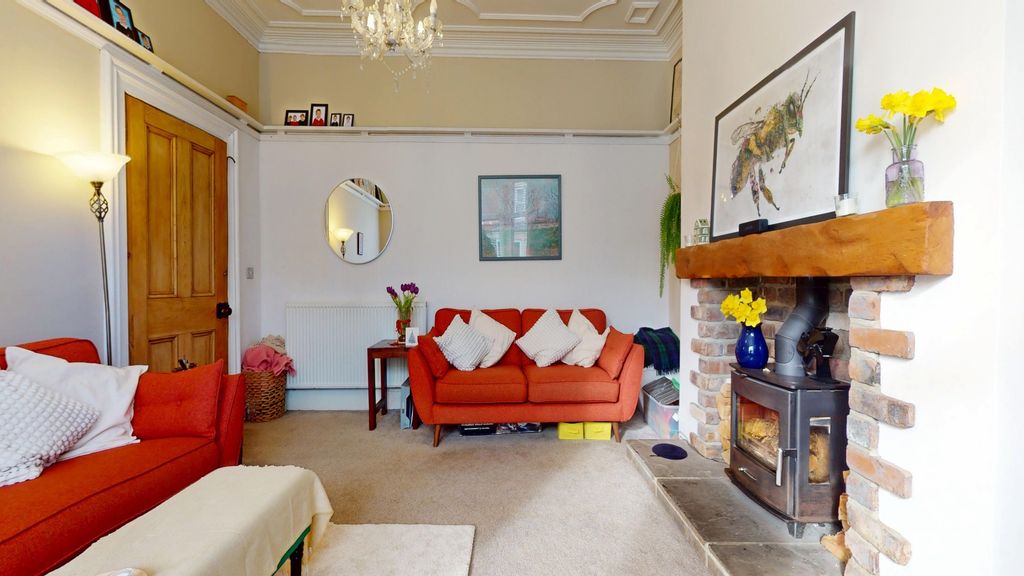 Property photo 2 of 28 4600213