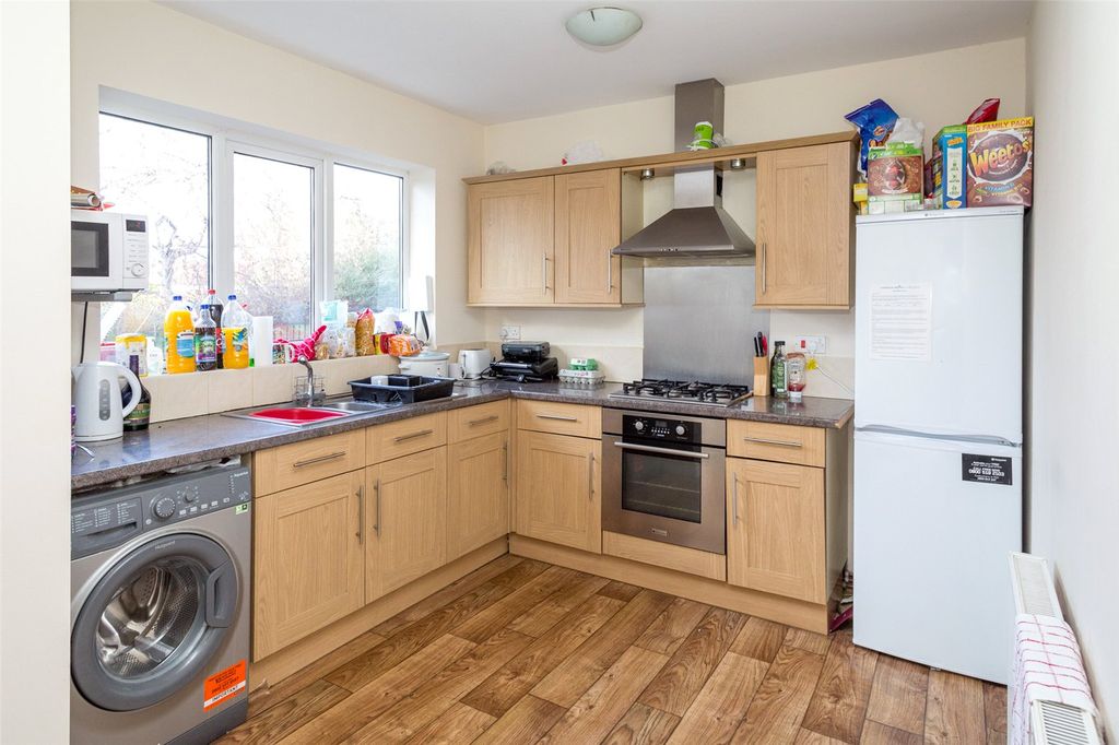 Property photo 3 of 9 Picture 3