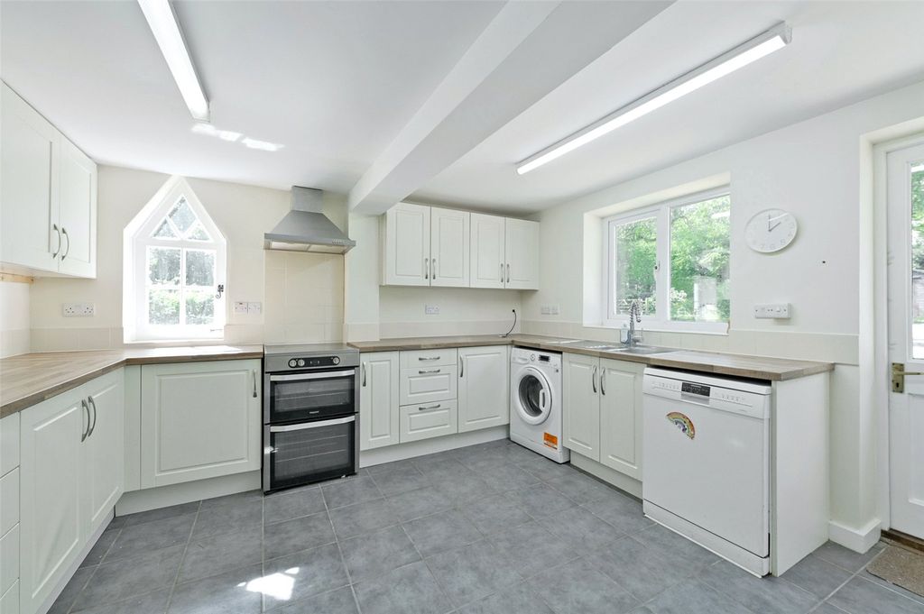 Property photo 2 of 10 Picture No. 03