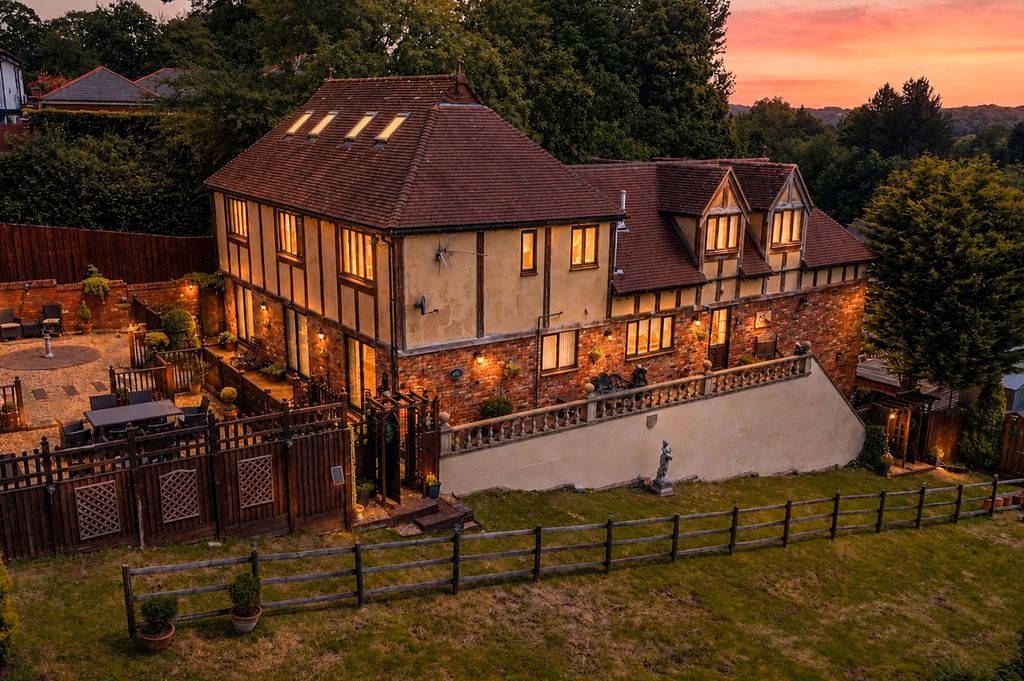 Additional image 16 of 5 bed detached house for saleChristchurch Hill, Christchurch NP18