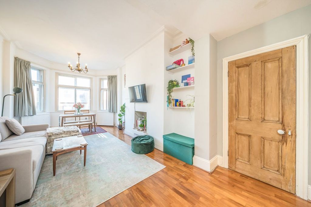 Property photo 1 of 6