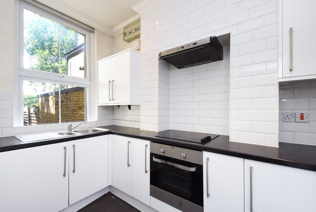 Property photo 2 of 10 5237021