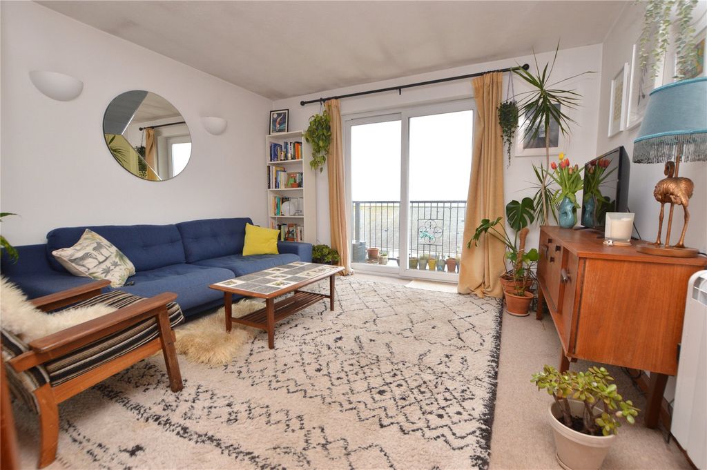 Property photo 2 of 7 Picture No. 06