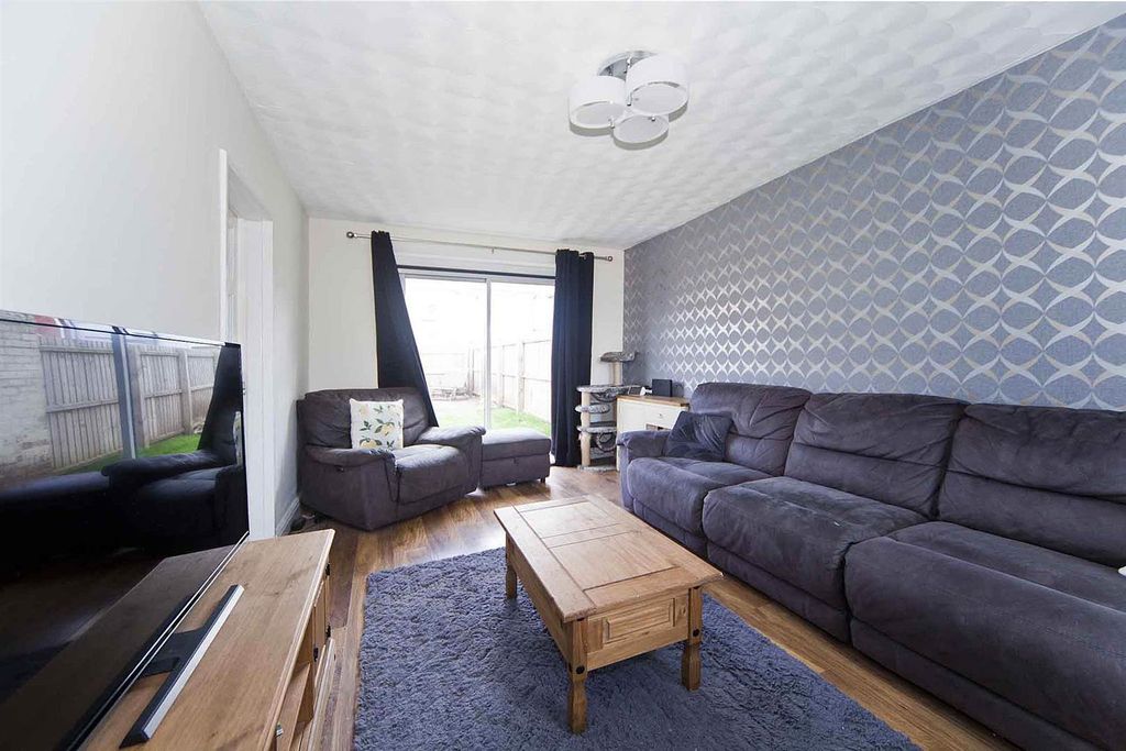 Property photo 2 of 18