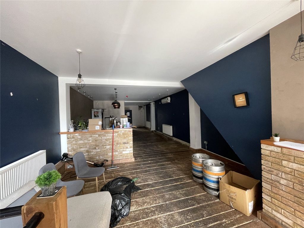 Property photo 2 of 8 Picture No. 05