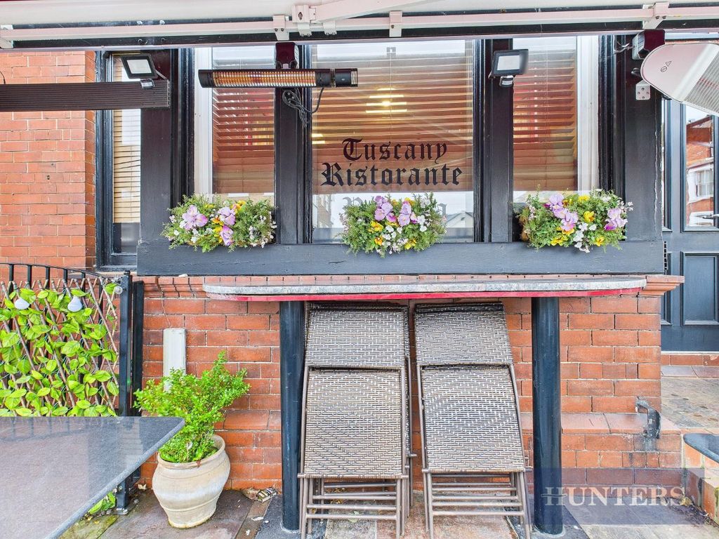 Property photo 2 of 20 Cam05316G0-Pr0238-Still025.Jpg