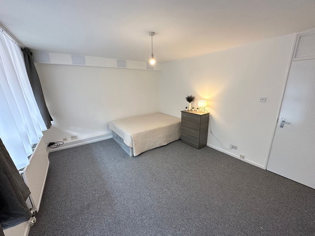 Property photo 3 of 13 Room A + Balcony